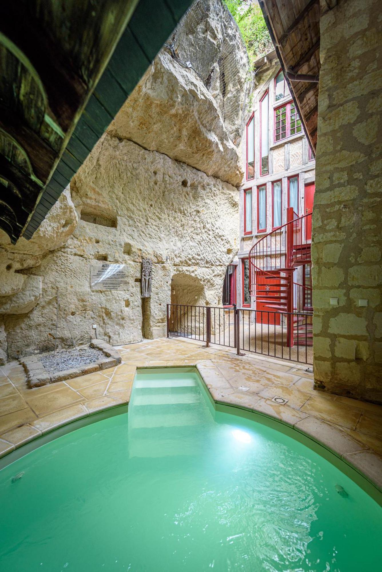 Hotel Logis Demeure De La Vignole Turquant Exteriér fotografie